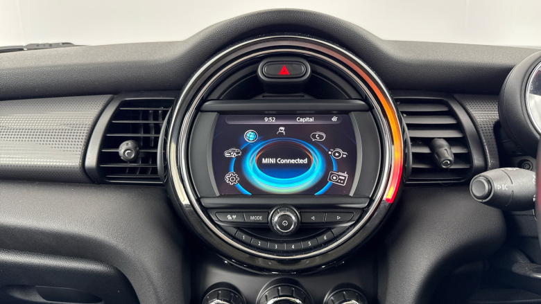 MINI Hatchback 1.5 Cooper 5dr Petrol Hatchback